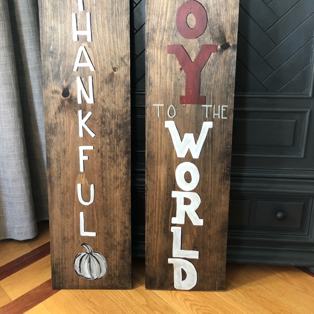 Hand painted decor - Picture 2 of 2